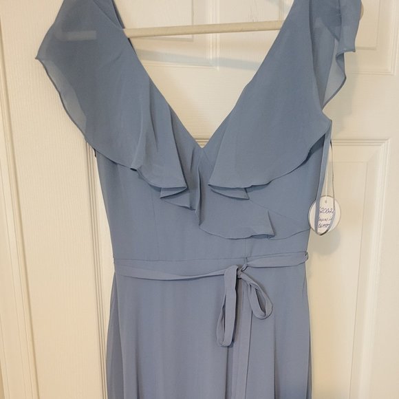 Dresses - Picture 12 of 16